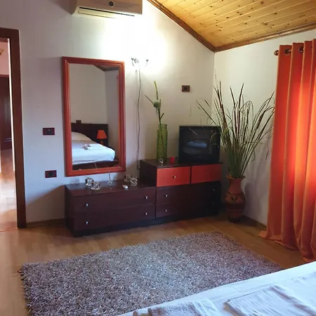 Eni'S Villa, 5Km From Shengjini Beach Lezhe Exterior photo