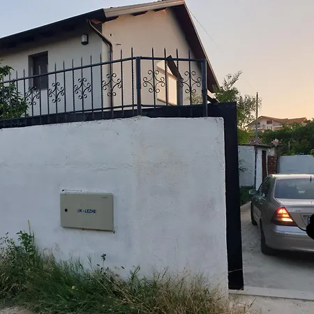 Eni'S Villa, 5Km From Shengjini Beach Lezhe Exterior photo